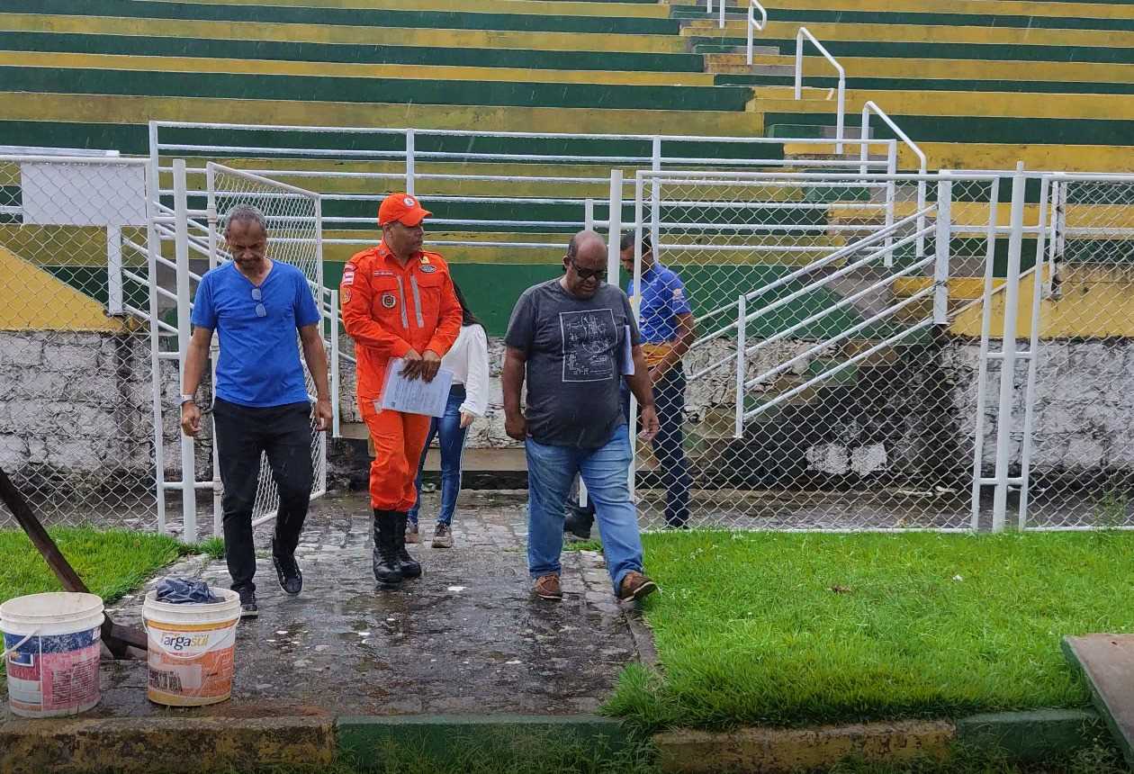 Camacã: Bombeiros fazem vistorias no Estádio Ribeirão e laudos são aprovados para jogos do campeonato baiano